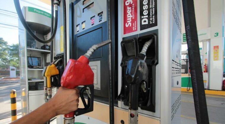 Advierten sobre una eventual regulación ante la suba de combustibles