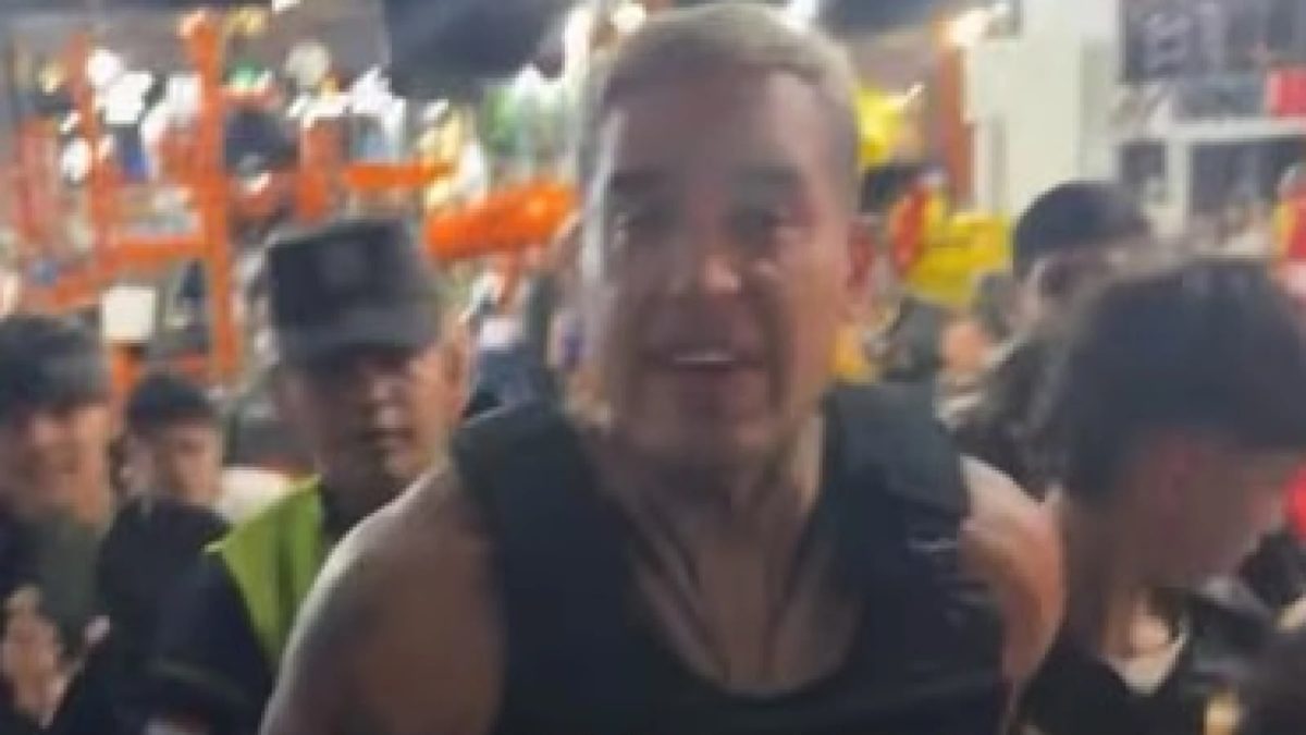 Separan a policías que escoltaron a un «influencer» en la Expo