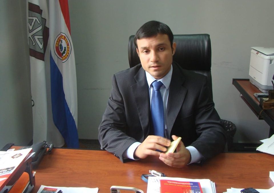 Denuncian al fiscal Aldo Cantero por presunto uso de documentos falsos