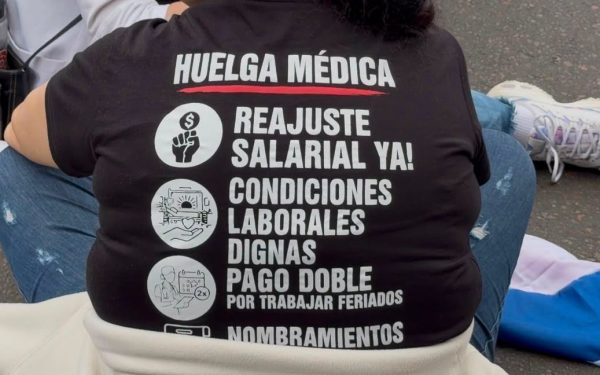 Segundo día de huelga de médicos y llevan la protesta hasta la Conmebol