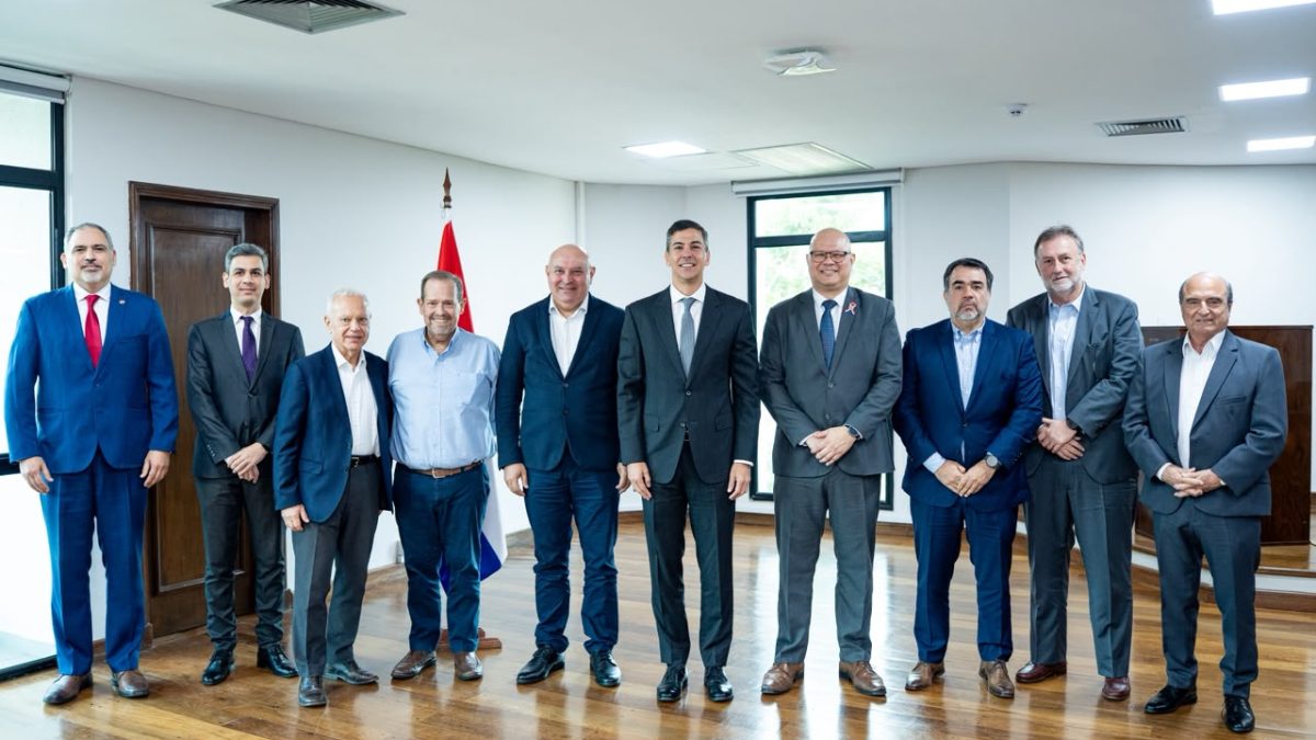 Peña analiza elevar el déficit fiscal para afrontar deudas con proveedores
