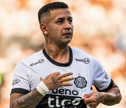Derlis González, entre las novedades de Olimpia para la Copa Paraguay