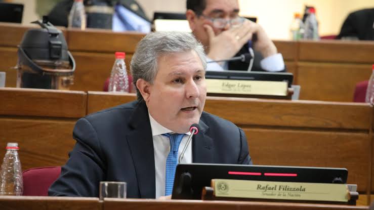 Filizzola destaca acuerdo salarial y critica manejo de la crisis sanitaria