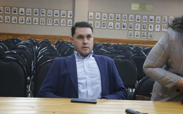 Rivas fue condenado a 8 años de cárcel por título falso de abogado