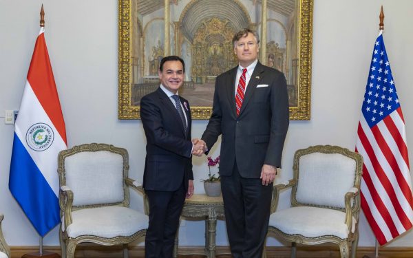 Landau destaca el papel estratégico de Paraguay en la política exterior de EEUU