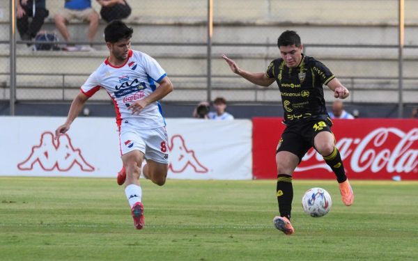 Nacional recibe a Recoleta por acercarse a la punta del Clausura
