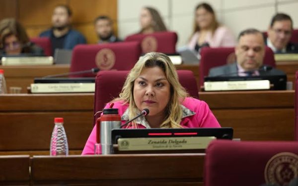 Denuncian cobros de hasta G. 100 millones por nombramientos en el Senado